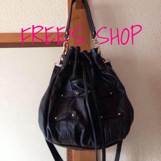 フリーズショップ(FREE'S SHOP)の巾着ショルダーバック♡ 美品(ショルダーバッグ)