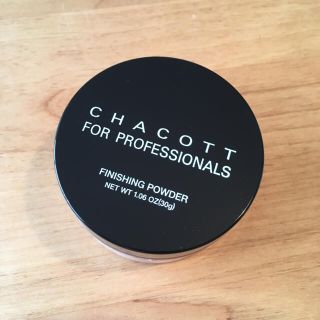 チャコット(CHACOTT)の【ほぼ新品】CHACOTT フィニッシングパウダー オークル01(フェイスパウダー)