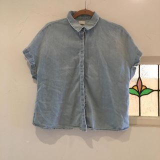 ザラ(ZARA)のZARA ☆ デニム トップス ブラウス(シャツ/ブラウス(半袖/袖なし))