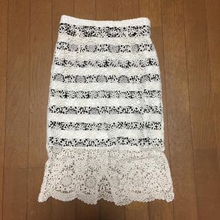 ジルスチュアート(JILLSTUART)のJILLSTUART☆レースタイトスカート☆ボーダー☆中古☆S(ひざ丈スカート)