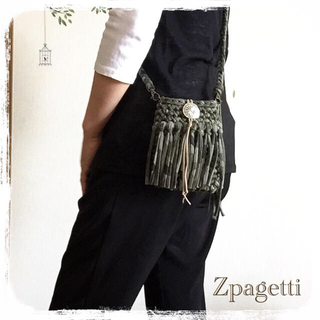 ☆ セール ☆ カモフラ柄 ☆ ズパゲッティ スマホポシェット ☆ ☆ セール ☆ カモフラ柄 ☆ ズパゲッティ スマホポシェット ☆