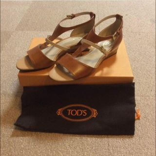 トッズ(TOD'S)のトッズ ウェッジサンダル サイズ37(約23.5〜24cm) 新品(サンダル)