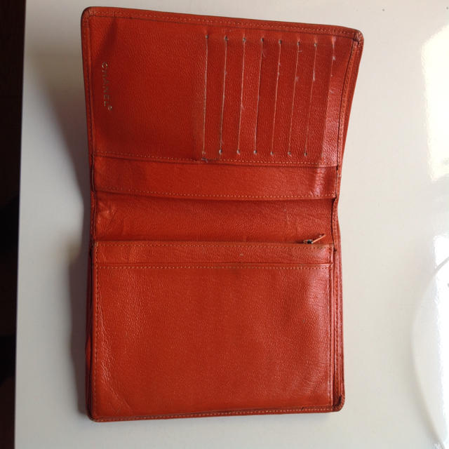 CHANEL(シャネル)のシャネルオレンジのお財布 レディースのファッション小物(財布)の商品写真