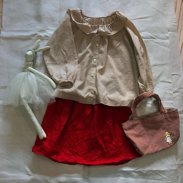 Bonpoint(ボンポワン)のグレイッシュピンクのフリル襟ブラウス 110 キッズ/ベビー/マタニティのキッズ服女の子用(90cm~)(ブラウス)の商品写真