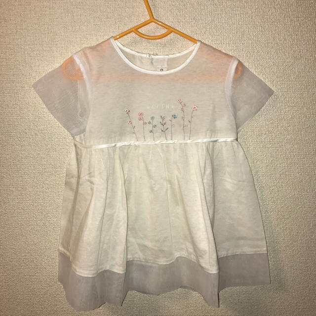 celine(セリーヌ)の☆新品 未使用 セリーヌ 95 半袖 トップス☆ キッズ/ベビー/マタニティのキッズ服女の子用(90cm~)(Tシャツ/カットソー)の商品写真