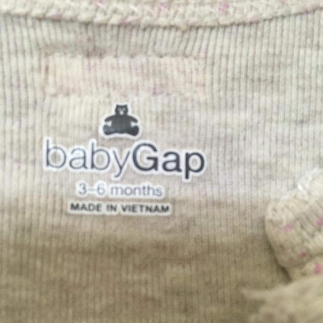 babyGAP(ベビーギャップ)のbaby GAP 美品 半袖ロンパース キッズ/ベビー/マタニティのベビー服(~85cm)(ロンパース)の商品写真