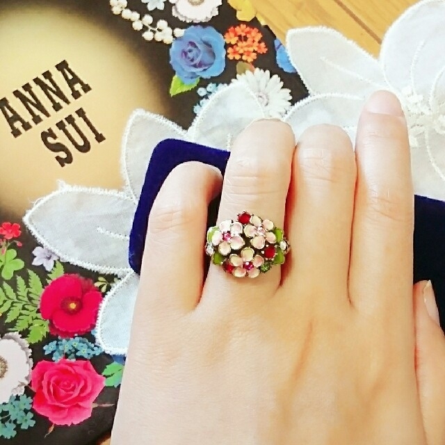 ANNA SUI(アナスイ)のアナスイ  ☆15年前デザイン物 ☆アンティーク調 お花柄 指輪♪ レディースのアクセサリー(リング(指輪))の商品写真