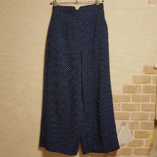 マウジー(moussy)のマウジー　ドット　ワイドパンツ　ネイビー(カジュアルパンツ)