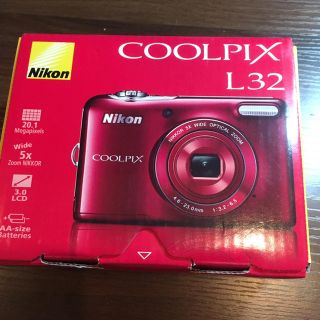 ニコン(Nikon)のNikon COOLPIX L32 ケース付き(コンパクトデジタルカメラ)