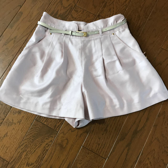 MISCH MASCH(ミッシュマッシュ)の未使用☆ミッシュマッシュ ショートパンツ ダズリン☆INGNI☆ レディースのパンツ(ショートパンツ)の商品写真