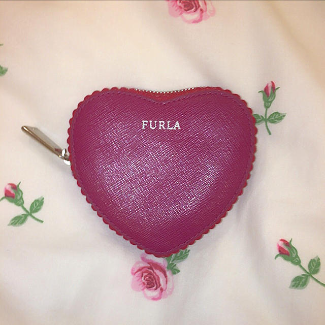 Furla(フルラ)のハート型コインケース レディースのファッション小物(コインケース)の商品写真