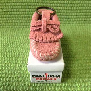 ミネトンカ(Minnetonka)の新品☆ミネトンカキーホルダー PINK☆(キーホルダー)