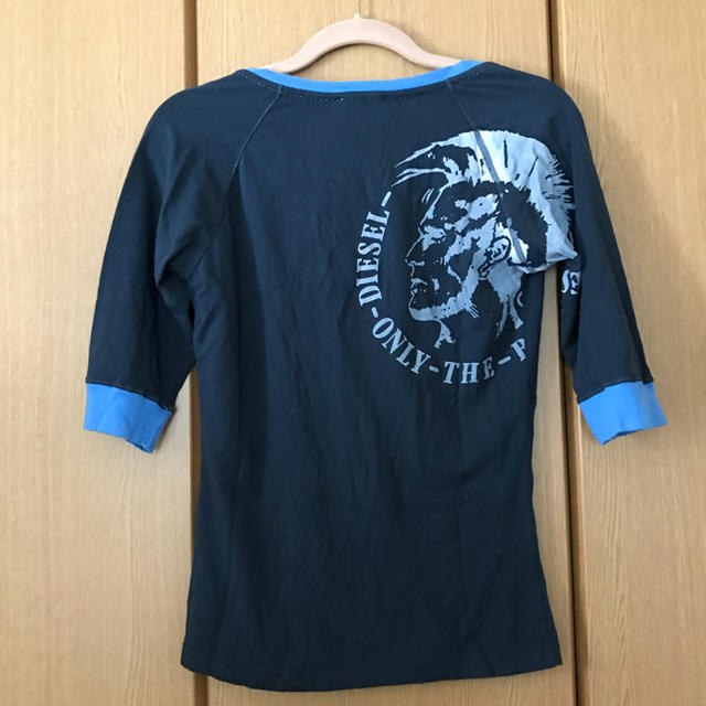 DIESEL(ディーゼル)のDIESEL ディーゼル VネックTシャツ レディースのトップス(Tシャツ(長袖/七分))の商品写真