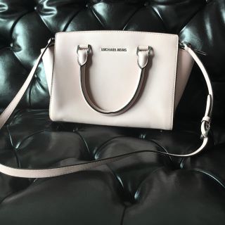 マイケルコース(Michael Kors)のMICHAEL KORS★ベビーピンクハンドバッグ(ハンドバッグ)