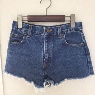 フォーエバートゥエンティーワン(FOREVER 21)のUSED カットオフデニムショーパン(デニム/ジーンズ)