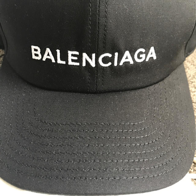 BALENCIAGA ベースボールキャップ L59 新品