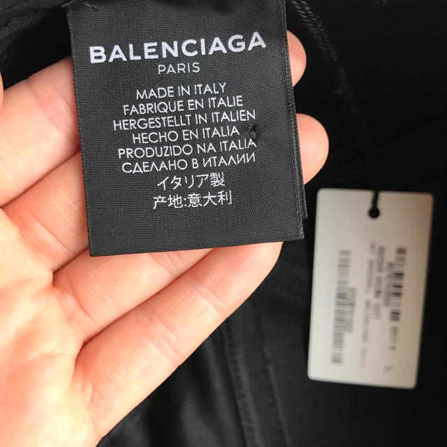 Balenciaga(バレンシアガ)のBALENCIAGA ベースボールキャップ L59 新品 メンズの帽子(キャップ)の商品写真