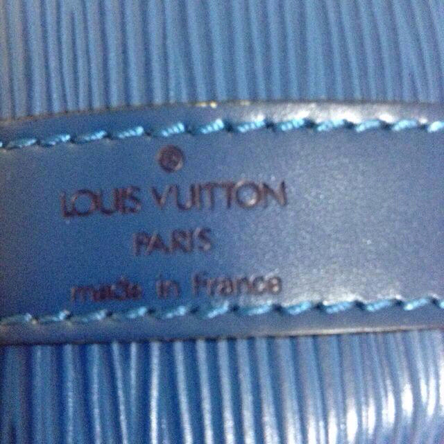 LOUIS VUITTON(ルイヴィトン)のAya様 専用 ルイ・ヴィトン エピ レディースのバッグ(ショルダーバッグ)の商品写真