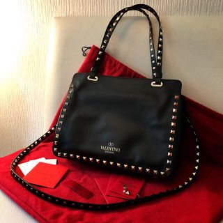 ヴァレンティノ(VALENTINO)の【kumijillさん専用】VALENTINO ロックスタッズ トート バッグ(トートバッグ)