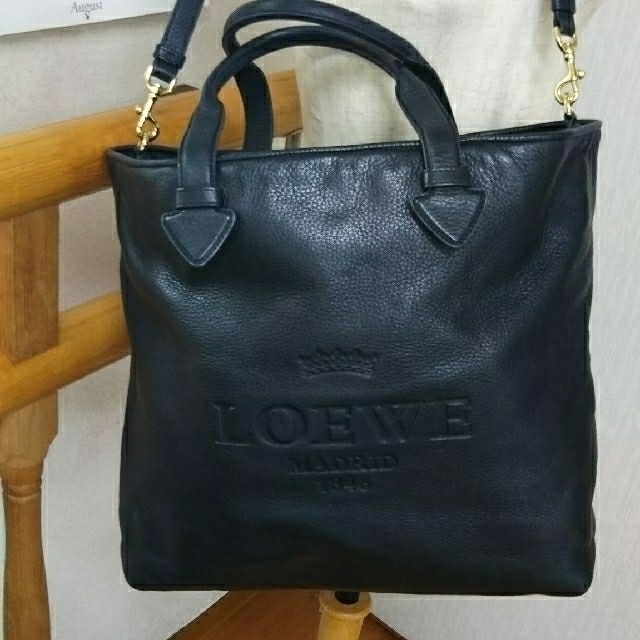 値下げ ＬＯＥＷＥショルダーバッグ 最高級レザー　新品未使用