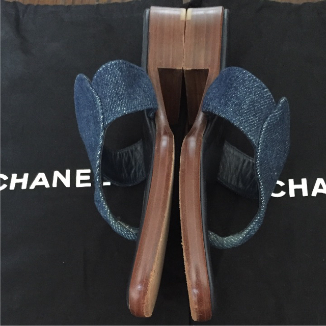 CHANEL(シャネル)のシャネル ビーチサンダル デニム レディースの靴/シューズ(ビーチサンダル)の商品写真