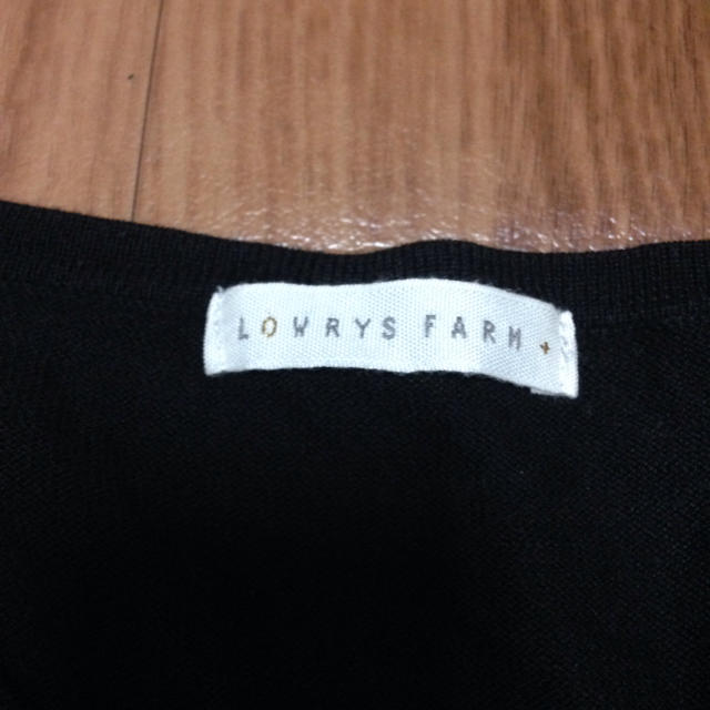 LOWRYS FARM(ローリーズファーム)のローリーズファーム 綿 黒 カーディガン レディースのトップス(カーディガン)の商品写真
