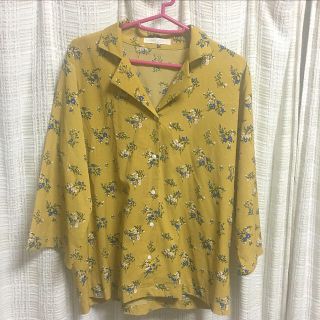 ショコラフィネローブ(chocol raffine robe)の花柄シャツ(シャツ/ブラウス(長袖/七分))