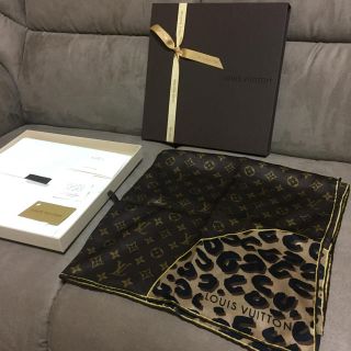 ルイヴィトン(LOUIS VUITTON)のhiaya様専用 正規品 ルイヴィトン 大判スカーフ モノグラム レオパード(バンダナ/スカーフ)