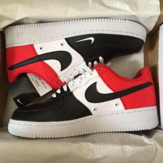 ナイキ(NIKE)の専用 NIKE AIR FORCE 1 '07 LV8 UNIVERSITY (スニーカー)