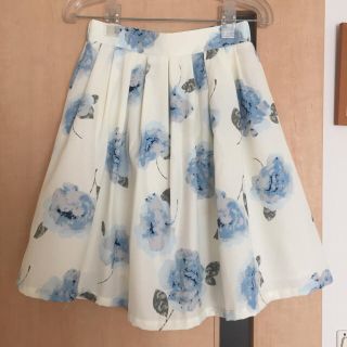 グレイル(GRL)の専用♡グレイル美品♡花柄スカート(ひざ丈スカート)