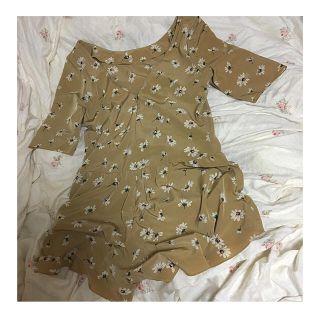 スナイデル(SNIDEL)のsnidel  flower rompers(オールインワン)