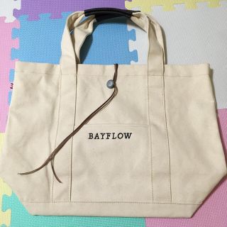 ベイフロー(BAYFLOW)のプロフィール必須様専用美品♡BAYFLOWコンチョトートバック♡ホワイト♡大(トートバッグ)