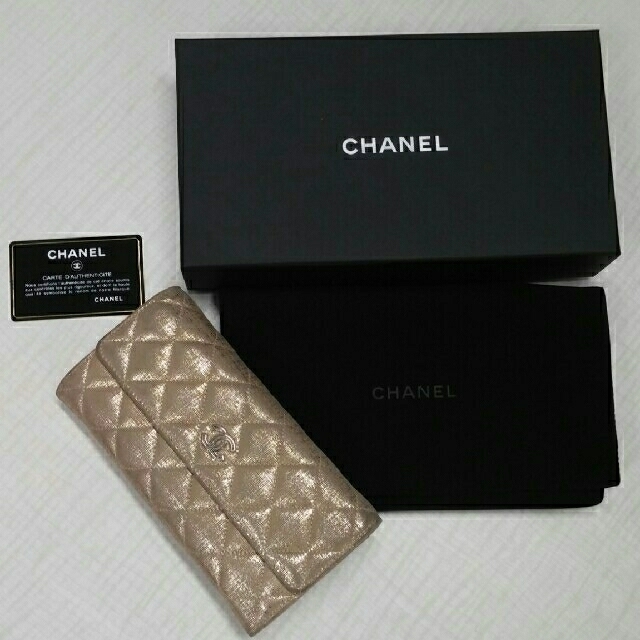 CHANEL　ゴールド財布