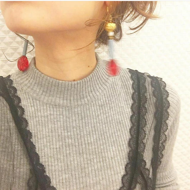 Lochie(ロキエ)の大人気★miumiu風ピアス レディースのアクセサリー(ピアス)の商品写真