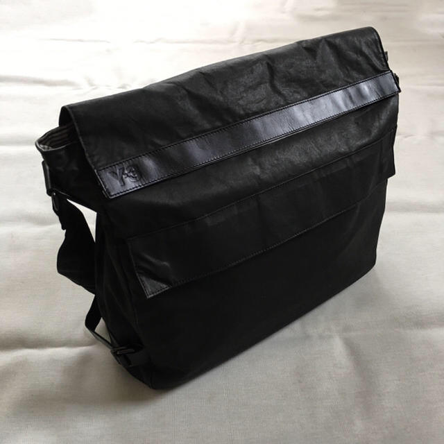 Y-3(ワイスリー)のY-3 メッセンジャーバック メンズのバッグ(メッセンジャーバッグ)の商品写真
