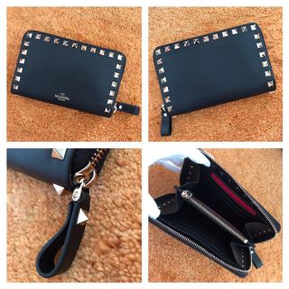 ヴァレンティノ(VALENTINO)の新品/VALENTINO ROCKSTUD ZIP AROUND WALLET(財布)