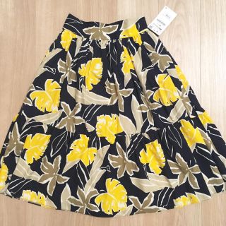 ザラ(ZARA)の♡latte♡様専用♡新品未使用♡タグ付き♡ZARA♡スカート♡(ひざ丈スカート)