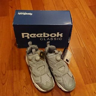 リーボック(Reebok)のみーこ様専用☆新品未使用Reebok☆ﾎﾟﾝﾌﾟﾌｭｰﾘｰ☆ｸﾞﾚｰ☆23.5㎝(スニーカー)