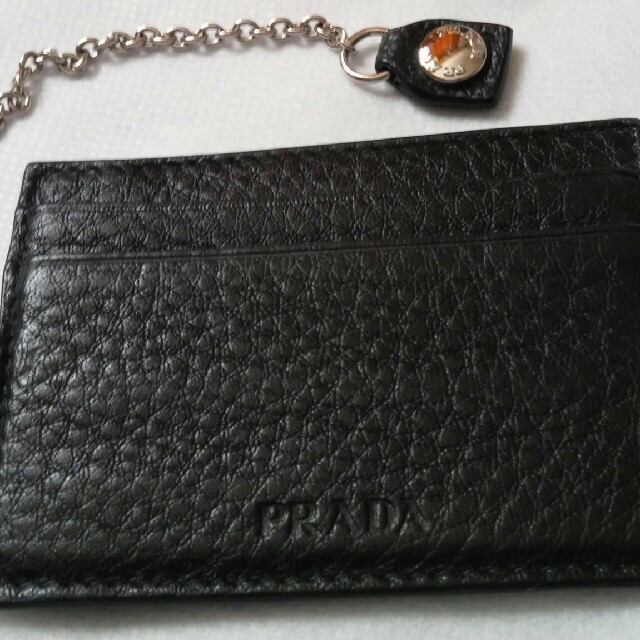 PRADA(プラダ)のご専用です。プラダ　パスケース　黒 メンズのファッション小物(名刺入れ/定期入れ)の商品写真