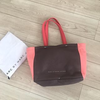 マークバイマークジェイコブス(MARC BY MARC JACOBS)のMARC BY MARC JACOBS レザートートバッグ(トートバッグ)