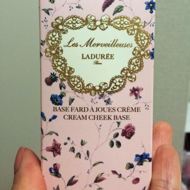 Les Merveilleuses LADUREE(レメルヴェイユーズラデュレ)のラデュレ♡美品 箱付き♡クリームチーク コスメ/美容のベースメイク/化粧品(その他)の商品写真