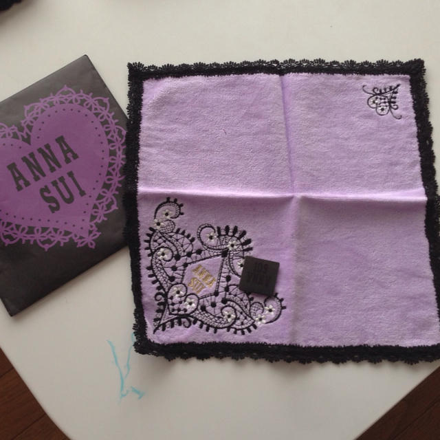 ANNA SUI(アナスイ)のANNASUIのタオルハンカチ♡ レディースのファッション小物(ハンカチ)の商品写真