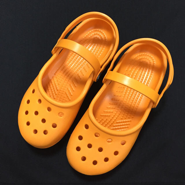 crocs(クロックス)のクロックス  メリージェーン  ６ レディースの靴/シューズ(サンダル)の商品写真