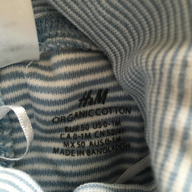 H&M(エイチアンドエム)のH&M 足付きパンツ帽子2枚セット キッズ/ベビー/マタニティのベビー服(~85cm)(パンツ)の商品写真