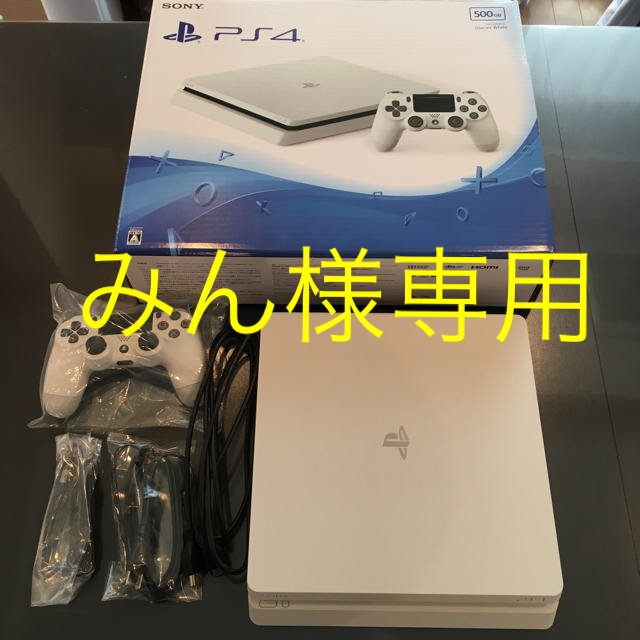 PlayStation4(プレイステーション4)のプレステ4 エンタメ/ホビーのゲームソフト/ゲーム機本体(家庭用ゲーム機本体)の商品写真