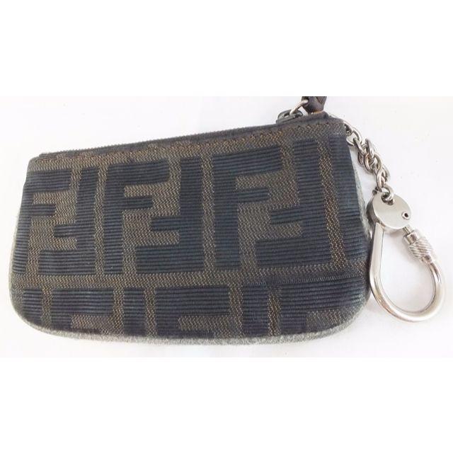 FENDI(フェンディ)のFENDIフェンディ★ズッカ柄キーケース★訳アリ格安 レディースのファッション小物(キーホルダー)の商品写真