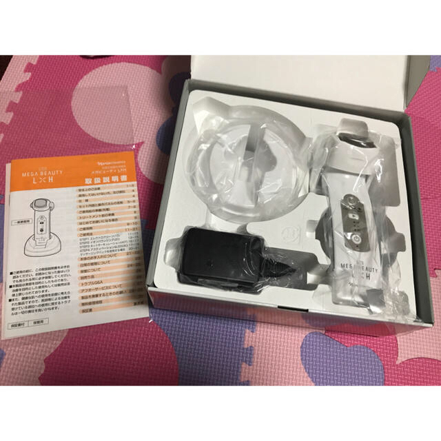 メガビューティ ＬＥＤ美顔器美容/健康