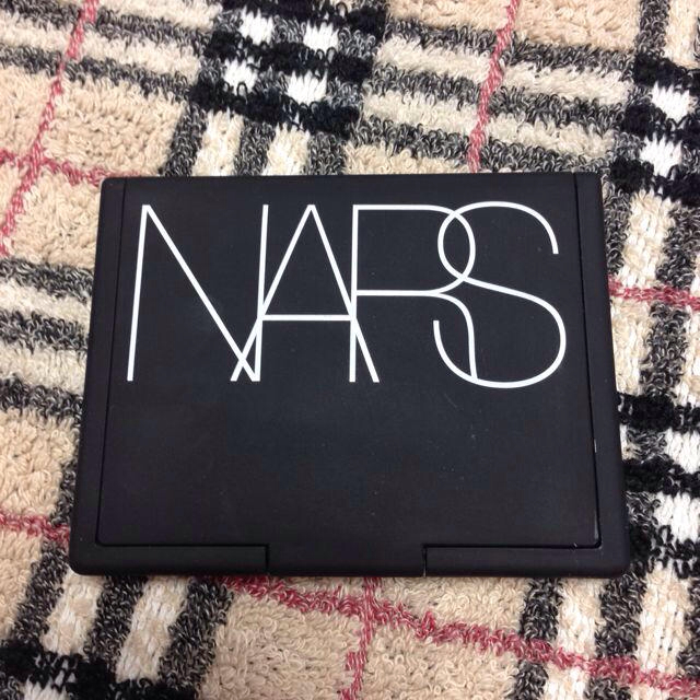 NARS(ナーズ)のNARS パウダー コスメ/美容のベースメイク/化粧品(その他)の商品写真