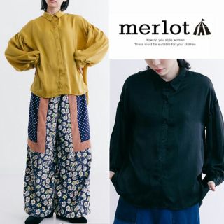 メルロー(merlot)の秋冬新作◌⑅⃝♡メルロー パフスリーブブラウス シャツ ブラック(シャツ/ブラウス(長袖/七分))