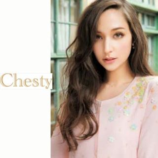 チェスティ(Chesty)のChestyチェスティ フラワースパンコールカーディガン 薄手(カーディガン)